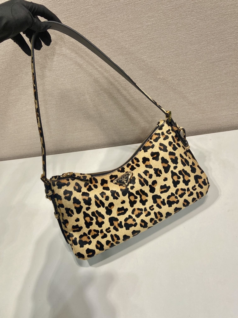 Pra*a hobo bags